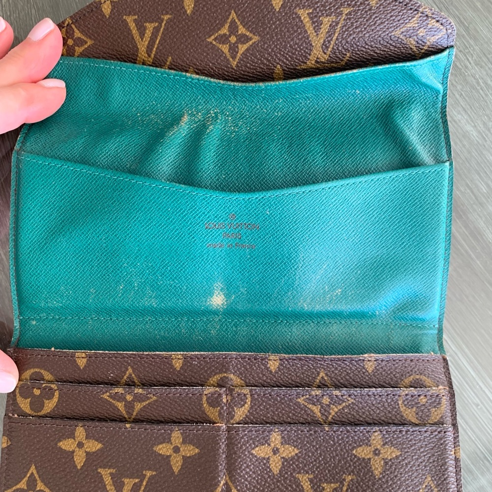 Louis Vuitton Wallet - Picture 6 of 6